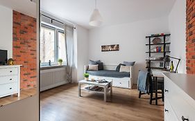 Marszałkowska 83 - Stacja metra 500m - Dworzec centrlany 1km - Better rental